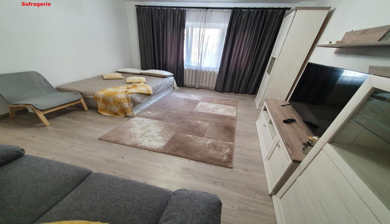 Mia Central Apart, 3 Rooms, 2 Baths, Afi Mall Braşov Exterior foto